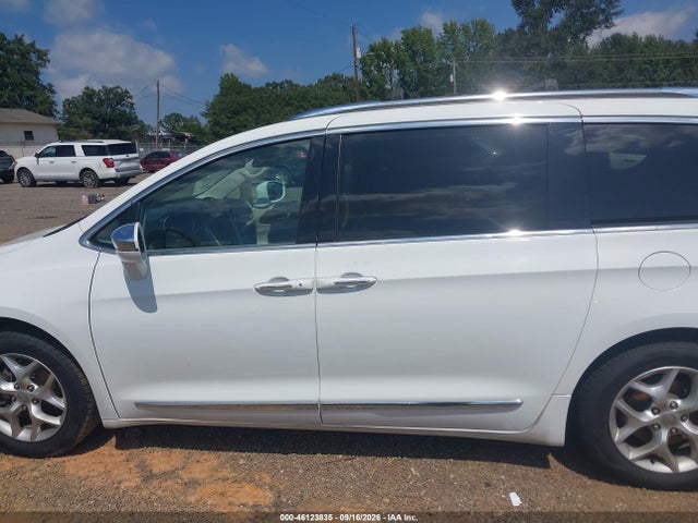 2020 CHRYSLER PACIFICA LIMITED 14