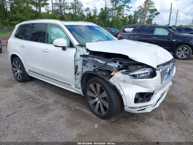 2022 VOLVO XC90 T6 INSCRIPTION 7 PASSENGER