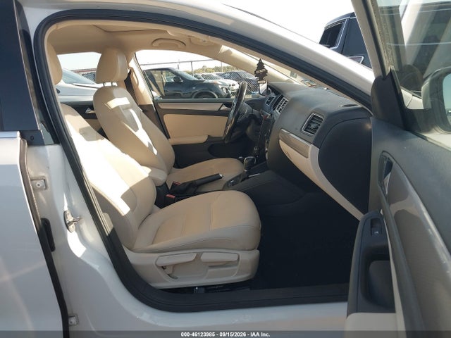 2017 VOLKSWAGEN JETTA 1.4T SE 5