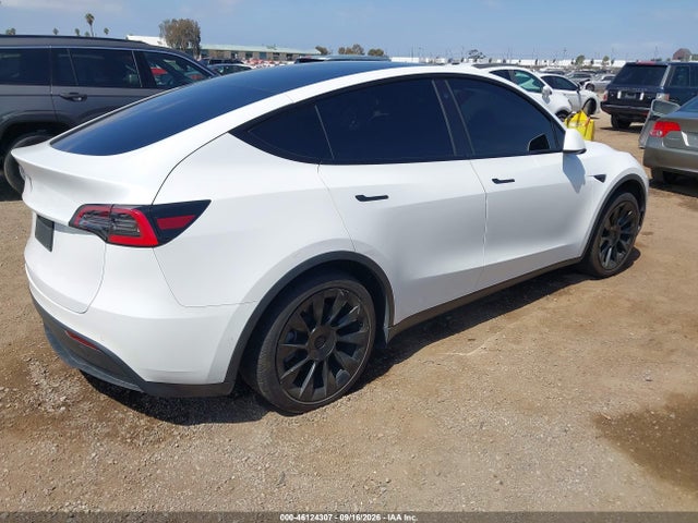 2021 TESLA MODEL Y STANDARD RANGE REAR-WHEEL DRIVE 4