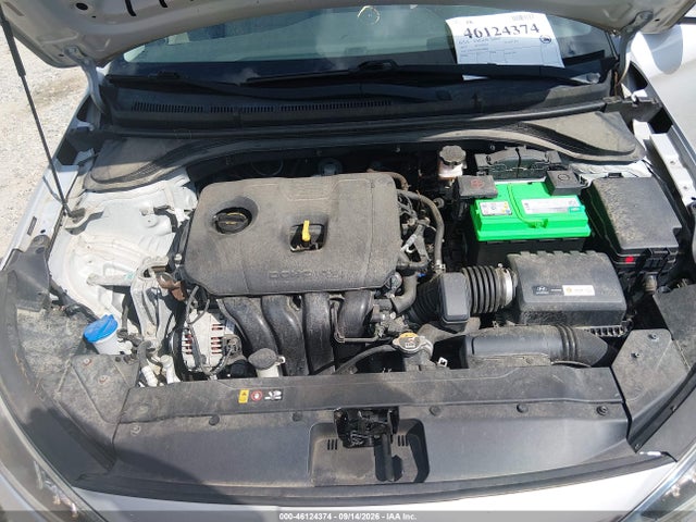 2019 HYUNDAI ELANTRA SE 10
