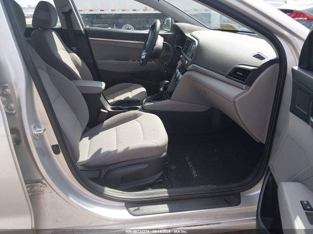 2019 HYUNDAI ELANTRA SE 5