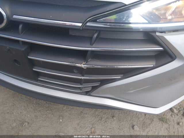 2019 HYUNDAI ELANTRA SE 6