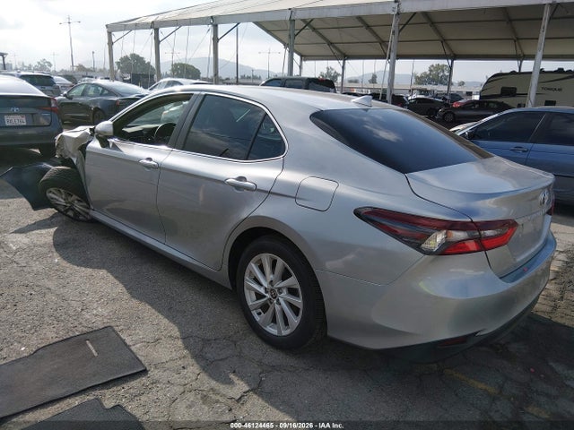 2022 TOYOTA CAMRY LE 3
