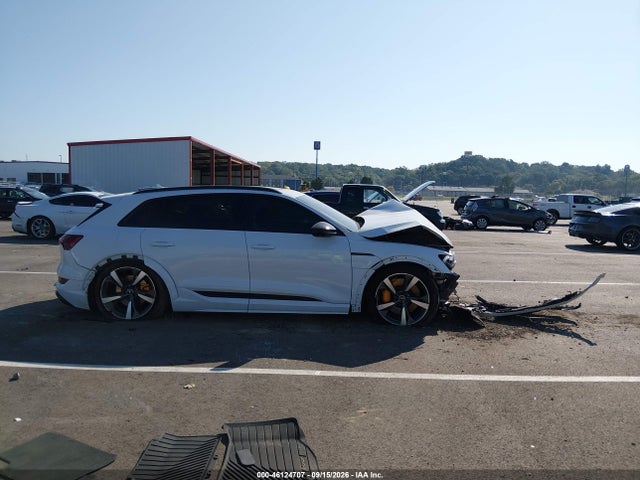 2022 AUDI E-TRON S PREMIUM PLUS QUATTRO 12