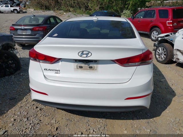 2017 HYUNDAI ELANTRA SE 16