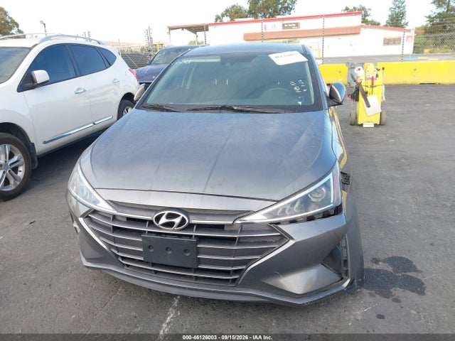 2019 HYUNDAI ELANTRA SEL 12