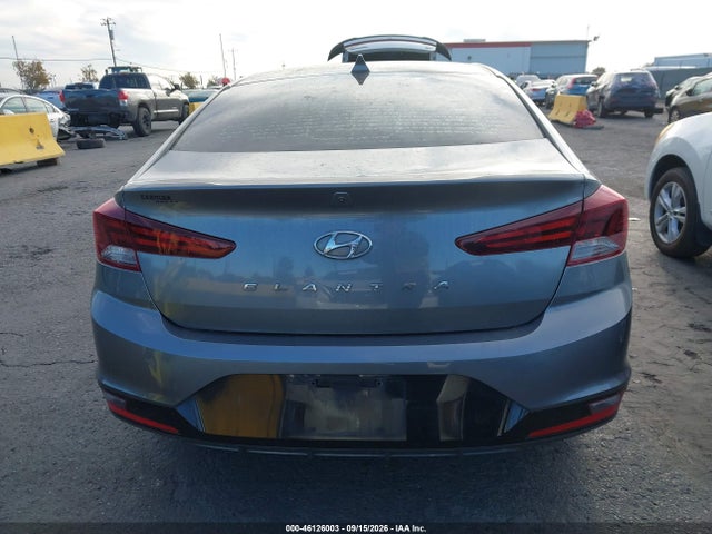 2019 HYUNDAI ELANTRA SEL 16