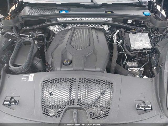 2025 PORSCHE MACAN T 10