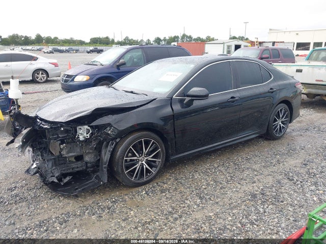2021 TOYOTA CAMRY SE 2