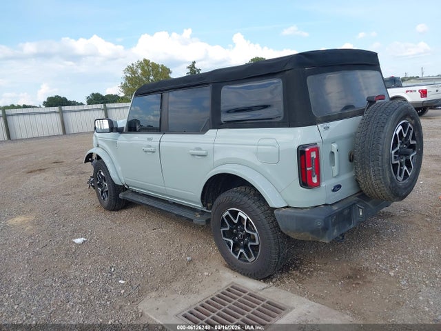 2022 FORD BRONCO OUTER BANKS 3