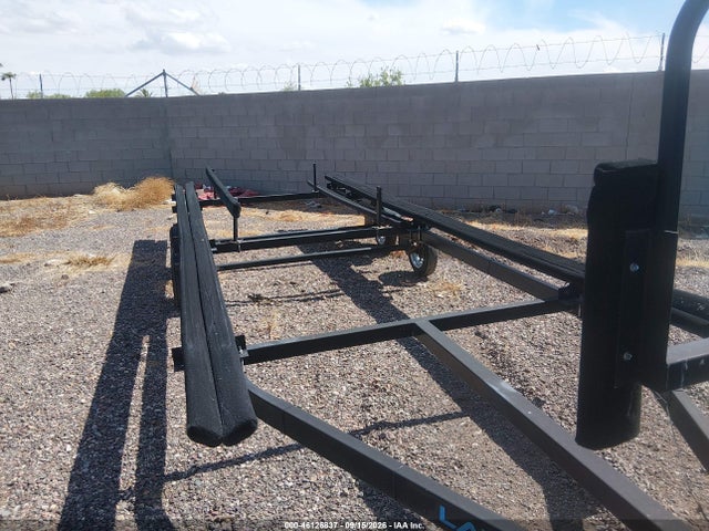2018 LAKELAND TRAILER 8