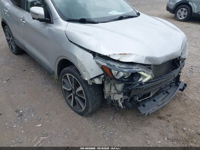 2017 NISSAN ROGUE SPORT SL 6