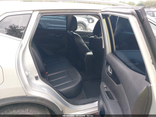 2017 NISSAN ROGUE SPORT SL 8