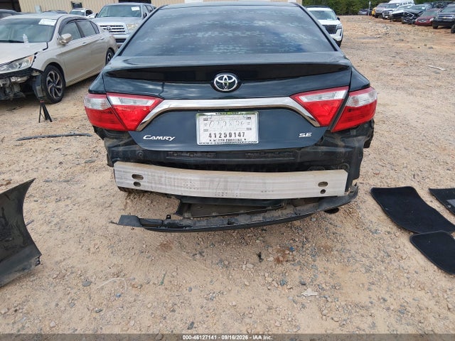 2017 TOYOTA CAMRY SE 6