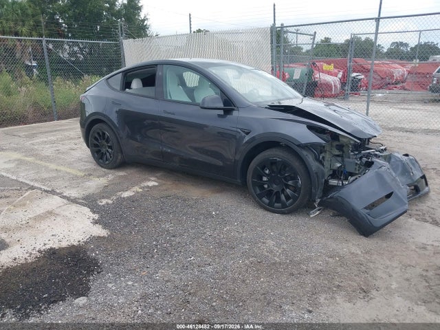 2024 Tesla Model Y Long Range Single Motor Rear-Wheel Drive/Rwd