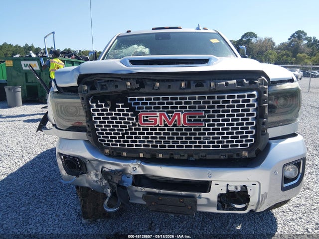 2017 GMC SIERRA 2500HD DENALI 6
