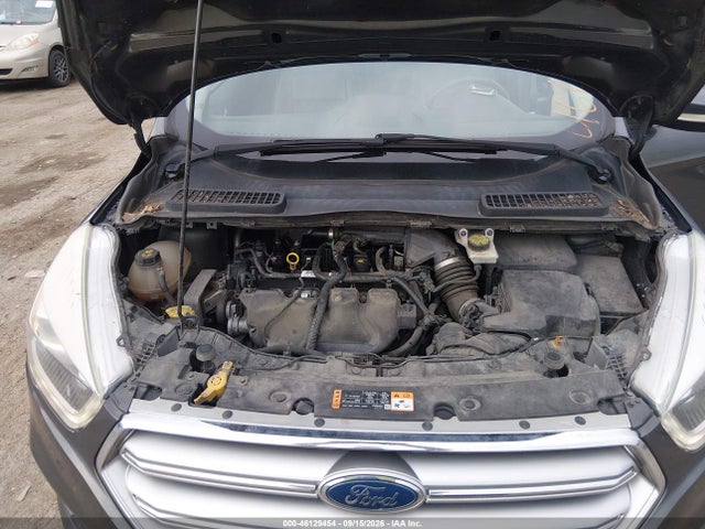 2017 FORD ESCAPE TITANIUM 10