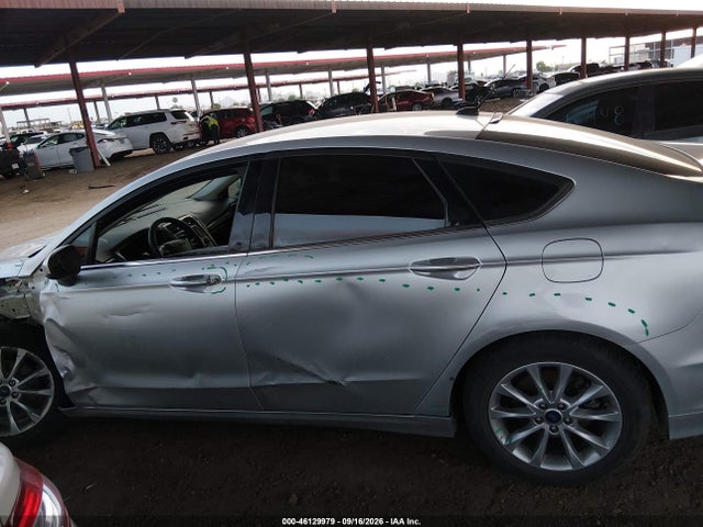 2017 FORD FUSION SE 15