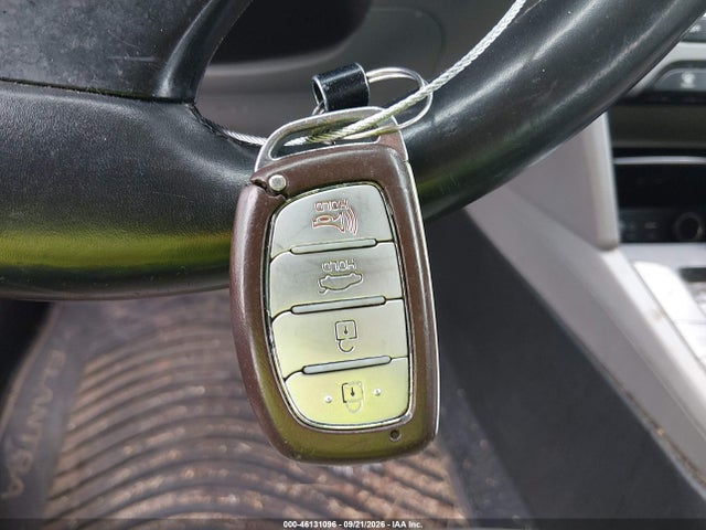 2017 HYUNDAI ELANTRA SE 11