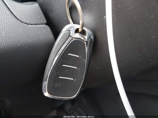 2019 CHEVROLET EQUINOX LT 11