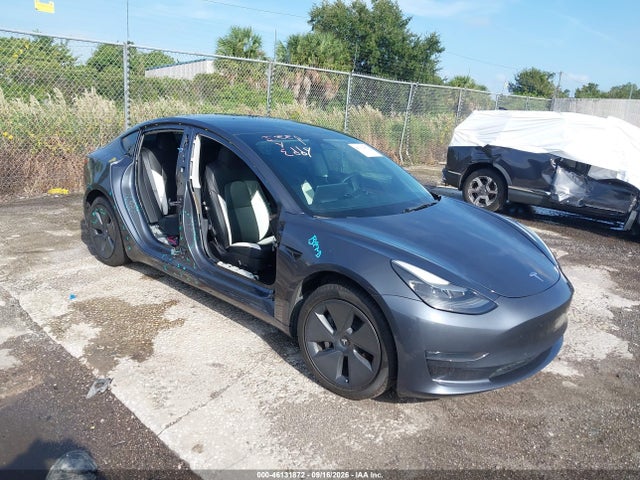 2022 Tesla Model 3 Long Range Dual Motor All-Wheel Drive