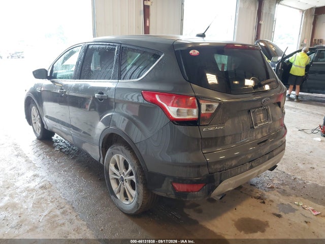 2017 FORD ESCAPE SE 3