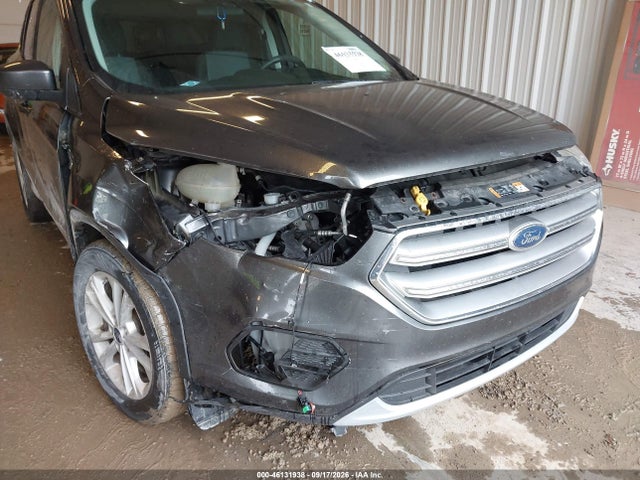 2017 FORD ESCAPE SE 6