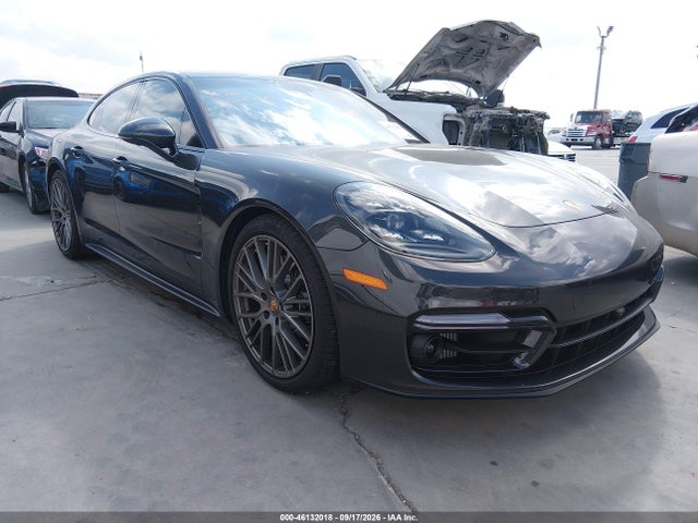 2023 Porsche Panamera Gts