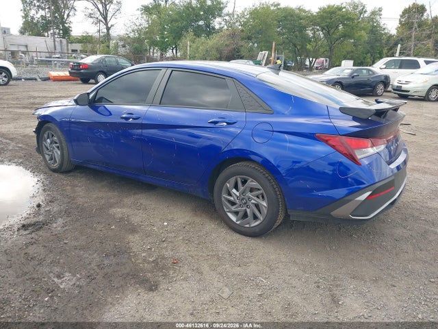 2024 HYUNDAI ELANTRA SEL 3