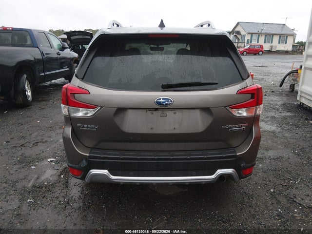 2024 SUBARU FORESTER TOURING 17