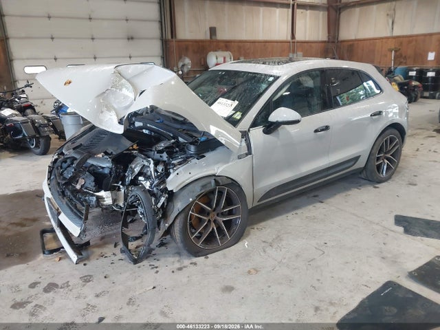 2024 PORSCHE MACAN T 2
