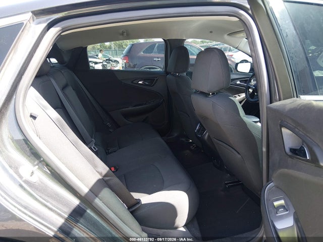 2017 CHEVROLET MALIBU 1LT 8