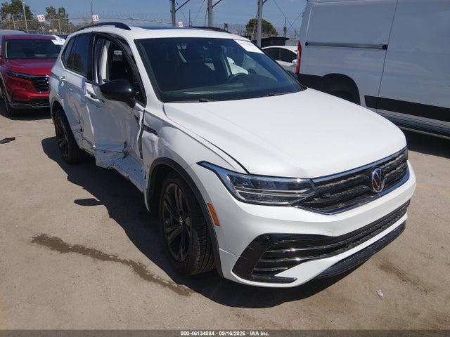 2023 Volkswagen Tiguan 2.0T SE R-Line Black