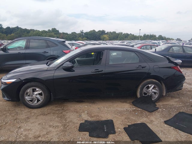 2025 HYUNDAI ELANTRA SE 14