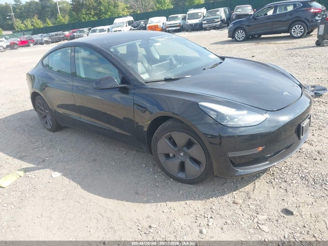 2022 Tesla Model 3 Rear-Wheel Drive