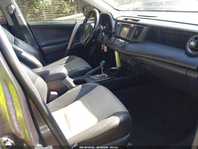 2017 TOYOTA RAV4 XLE 5