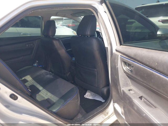 2017 TOYOTA COROLLA SE 8