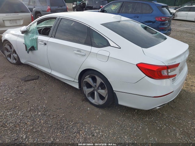 2018 HONDA ACCORD TOURING 3