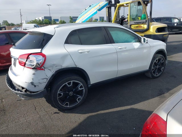 2020 MERCEDES-BENZ GLA 250 12
