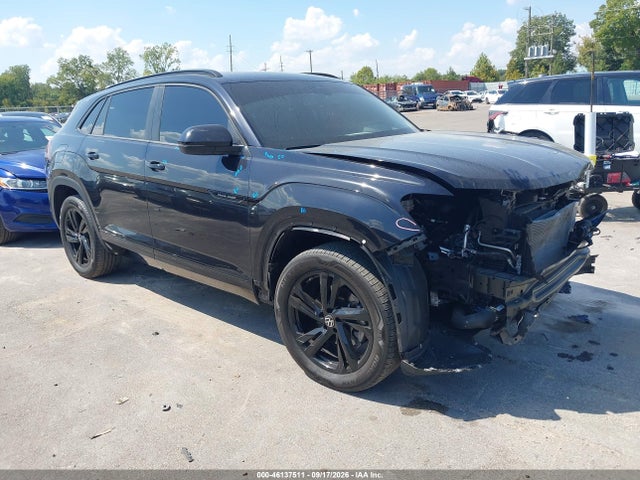 2025 Volkswagen Atlas Cross Sport 2.0T SEL R-Line Black