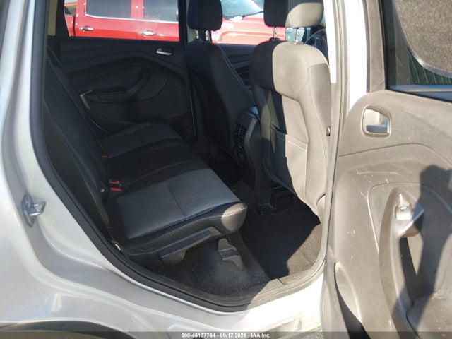 2017 FORD ESCAPE SE 8