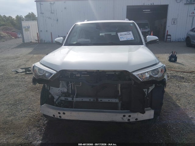 2020 TOYOTA 4RUNNER LIMITED 6