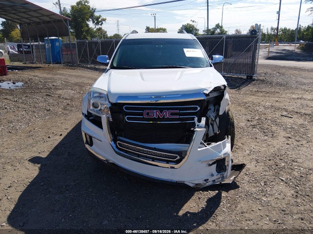 2017 GMC TERRAIN SLT 11