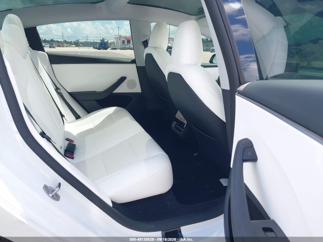 2026 TESLA MODEL 3 8