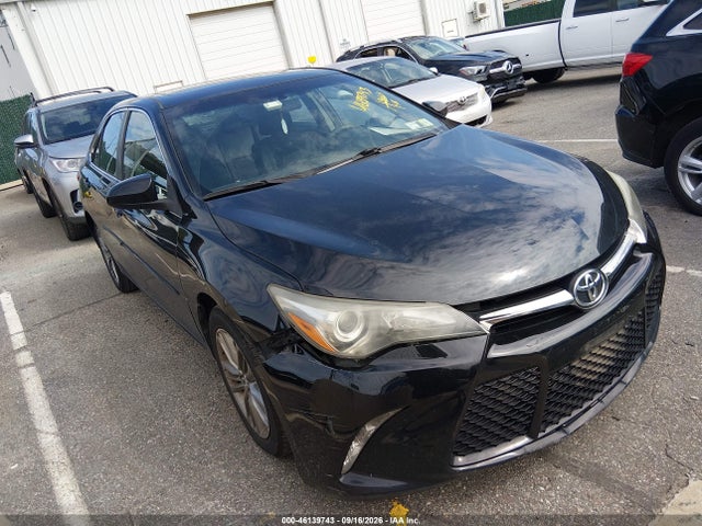 2017 TOYOTA CAMRY SE
