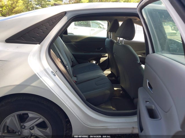 2025 HYUNDAI ELANTRA SE 8