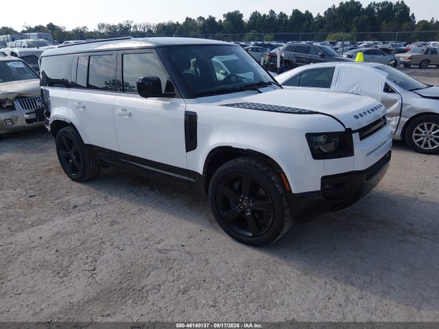 2023 Land Rover Defender 130 X-Dynamic SE