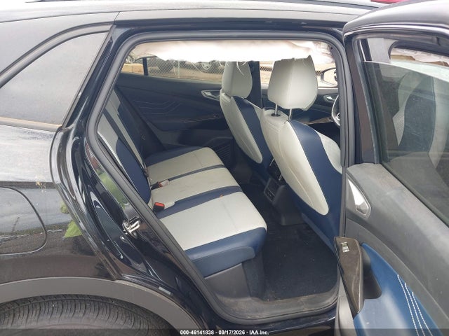 2025 VOLKSWAGEN ID.4 PRO S 8