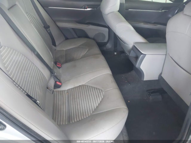 2018 TOYOTA CAMRY SE 8